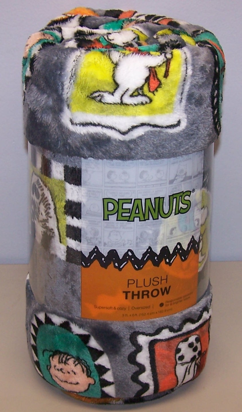PEANUTS HALLOWEEN Snoopy Gray 5x6 ft Oversized THROW BLANKET The Big One® NEW