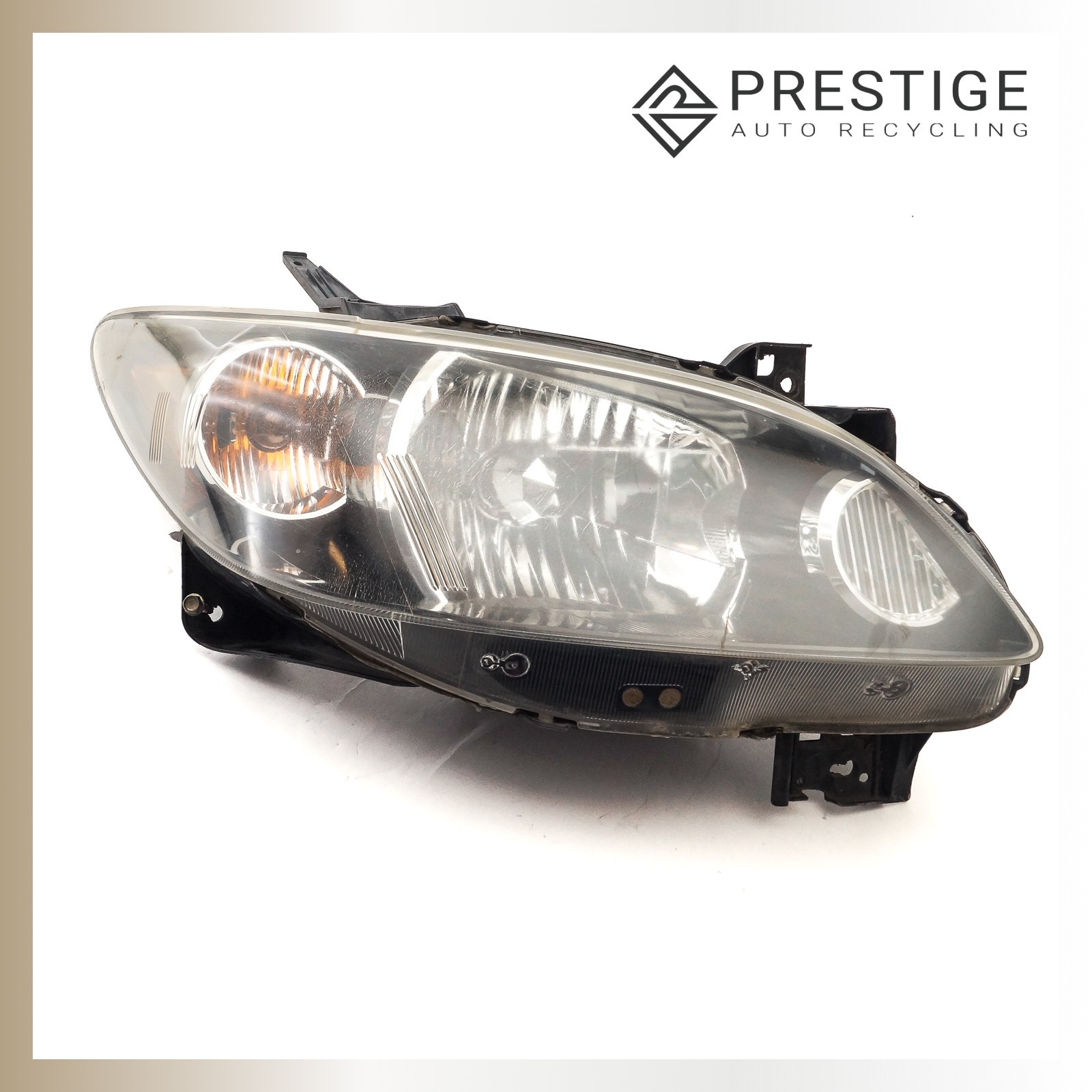 2004-2006 MAZDA MPV Headlamp Headlight Bar Grille Right LE46-51-0L0C OEM