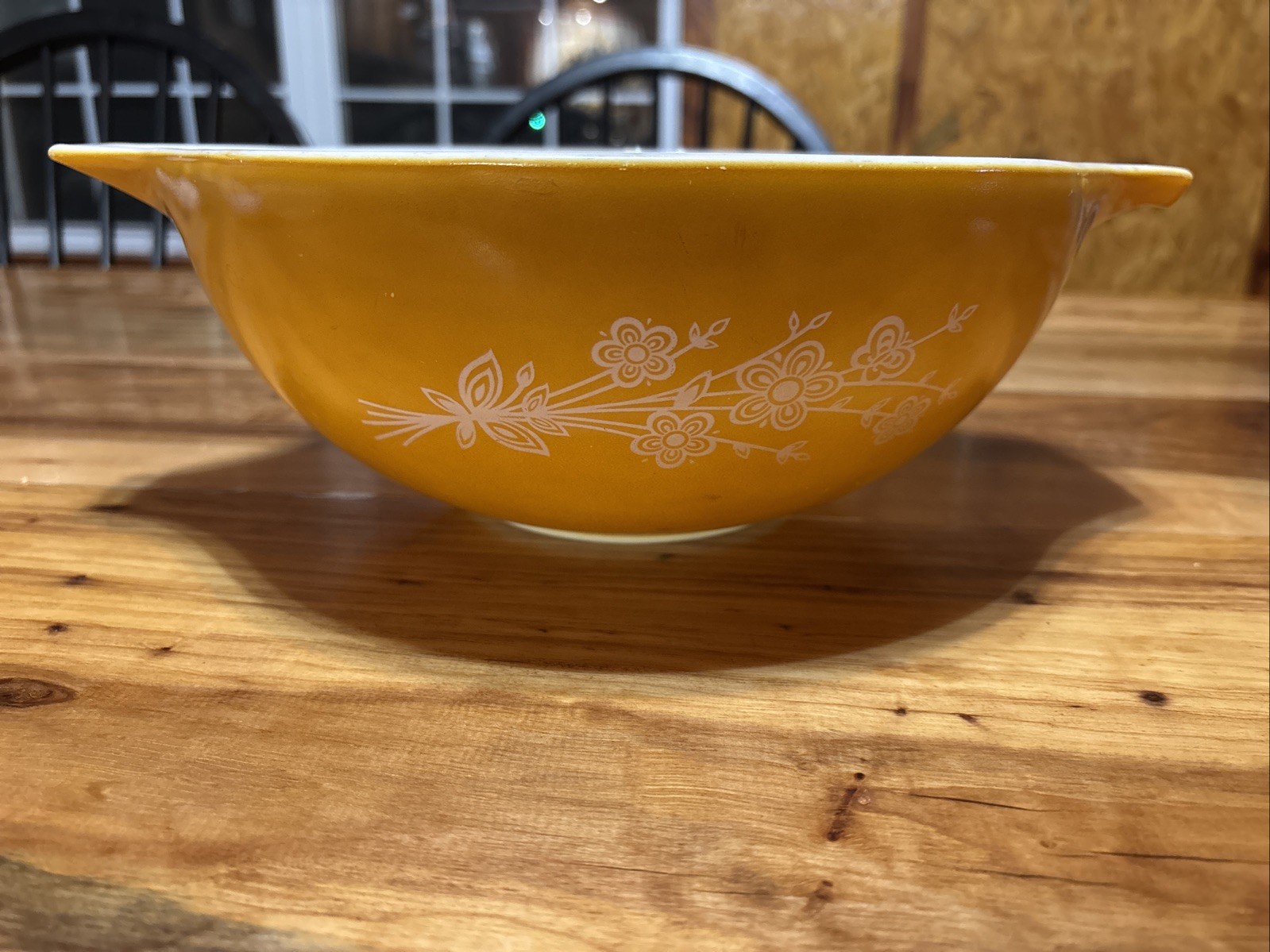 Vintage Pyrex 444 Cinderella Mixing Bowl 4 Qt Butterfly Gold & White Floral USA