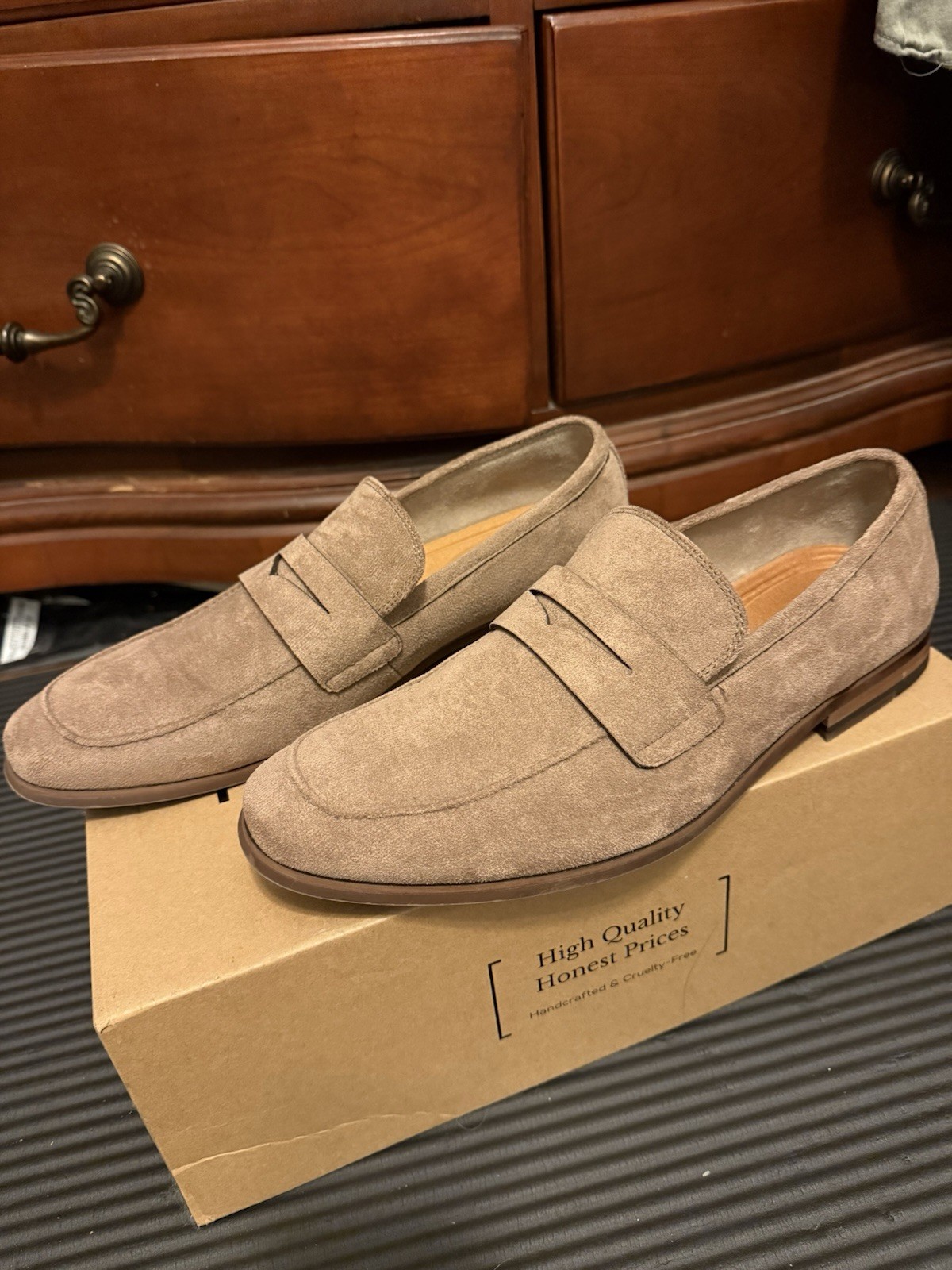 Ferro Aldo Men’s Cognac Brown Suede Loafers Size 9
