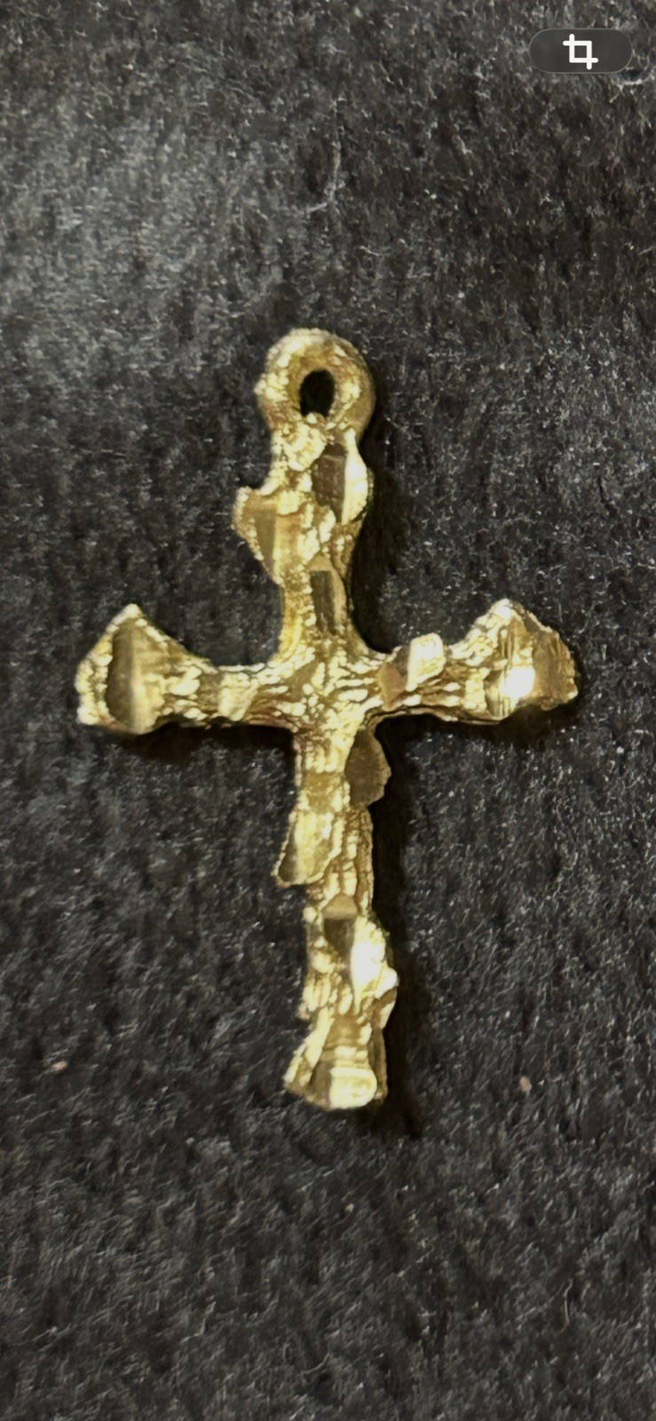 14K yellow gold nugget cross pendant  1.1 Grams