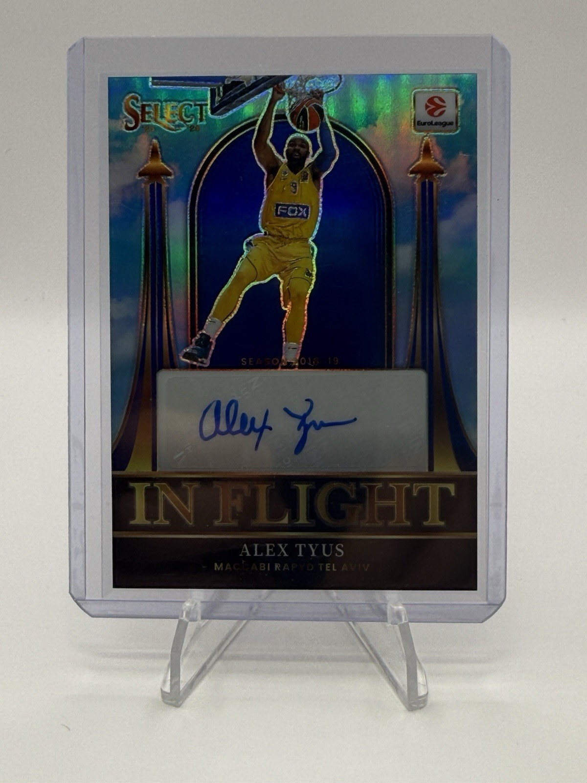 Panini 2025-26 Select EuroLeague Alex Tyus In Flight Auto Blue Prizm 01/49 Panini 2025-26 Select EuroLeague Alex Tyus In Flight Auto Blue Prizm 01/49