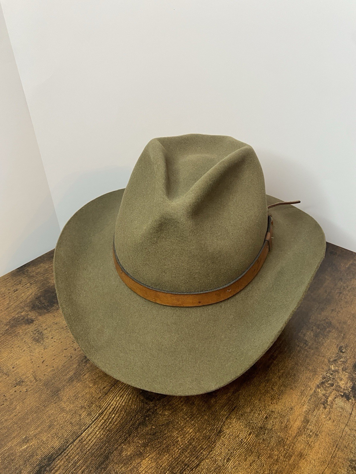 Description Vintage Mallory by Stetson has a custom reshaped Crown/brim shape Description Vintage Mallory by Stetson has a custom reshaped Crown/brim shape