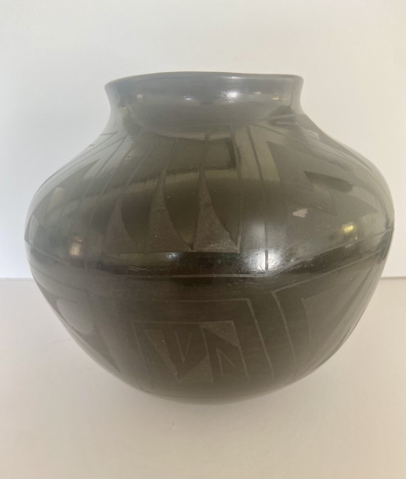 Vintage Mata Ortiz Black-on-Black Pottery Jar Mexico Artist Signed Amalia Mora Vintage Mata Ortiz Black-on-Black Pottery Jar Mexico Artist Signed Amalia Mora