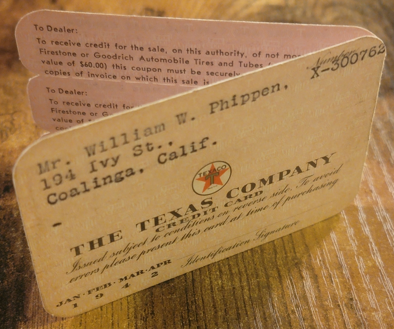 Vintage 1942 The Texas Co (Texaco) Paper Credit Charge Card Bifold - Gas & Oil Vintage 1942 The Texas Co (Texaco) Paper Credit Charge Card Bifold - Gas & Oil