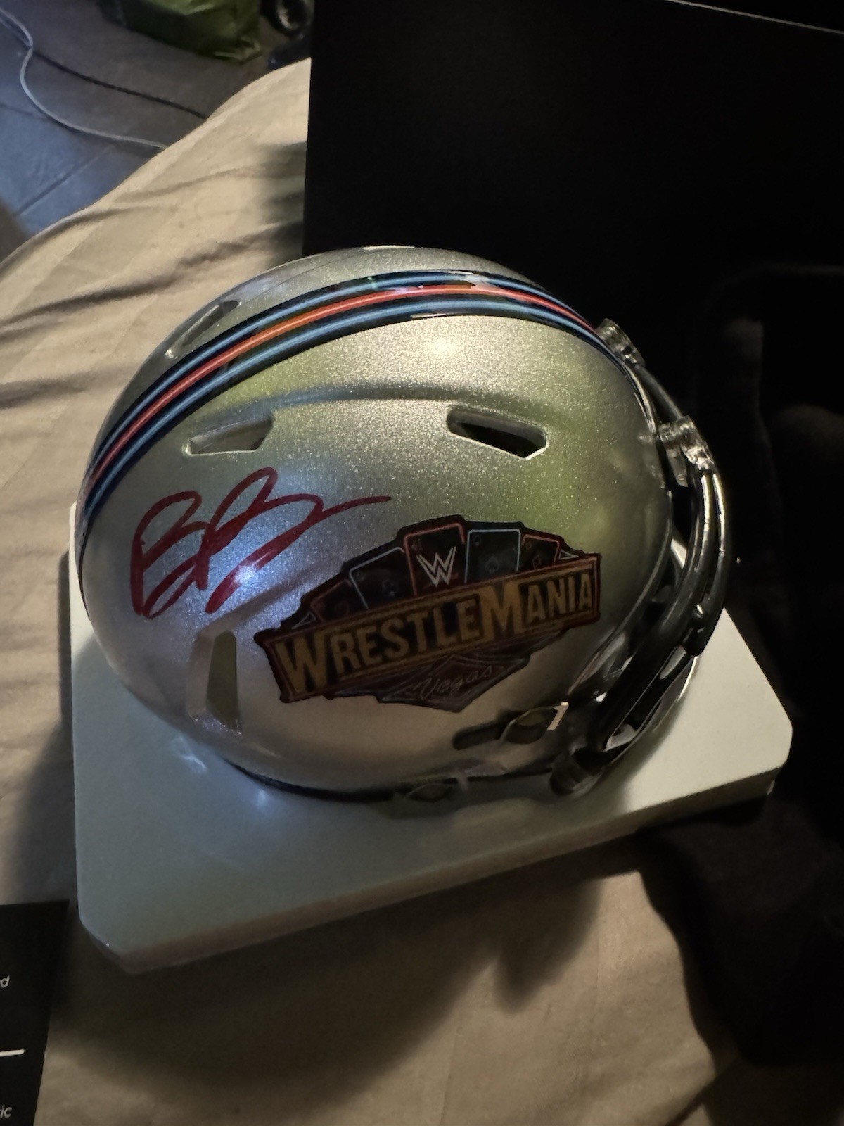 Wrestlemania 41 Vegas Bron Breakker signed Mini Helmet 4/5 Red Ink MANIA SHOP Wrestlemania 41 Vegas Bron Breakker signed Mini Helmet 4/5 Red Ink MANIA SHOP