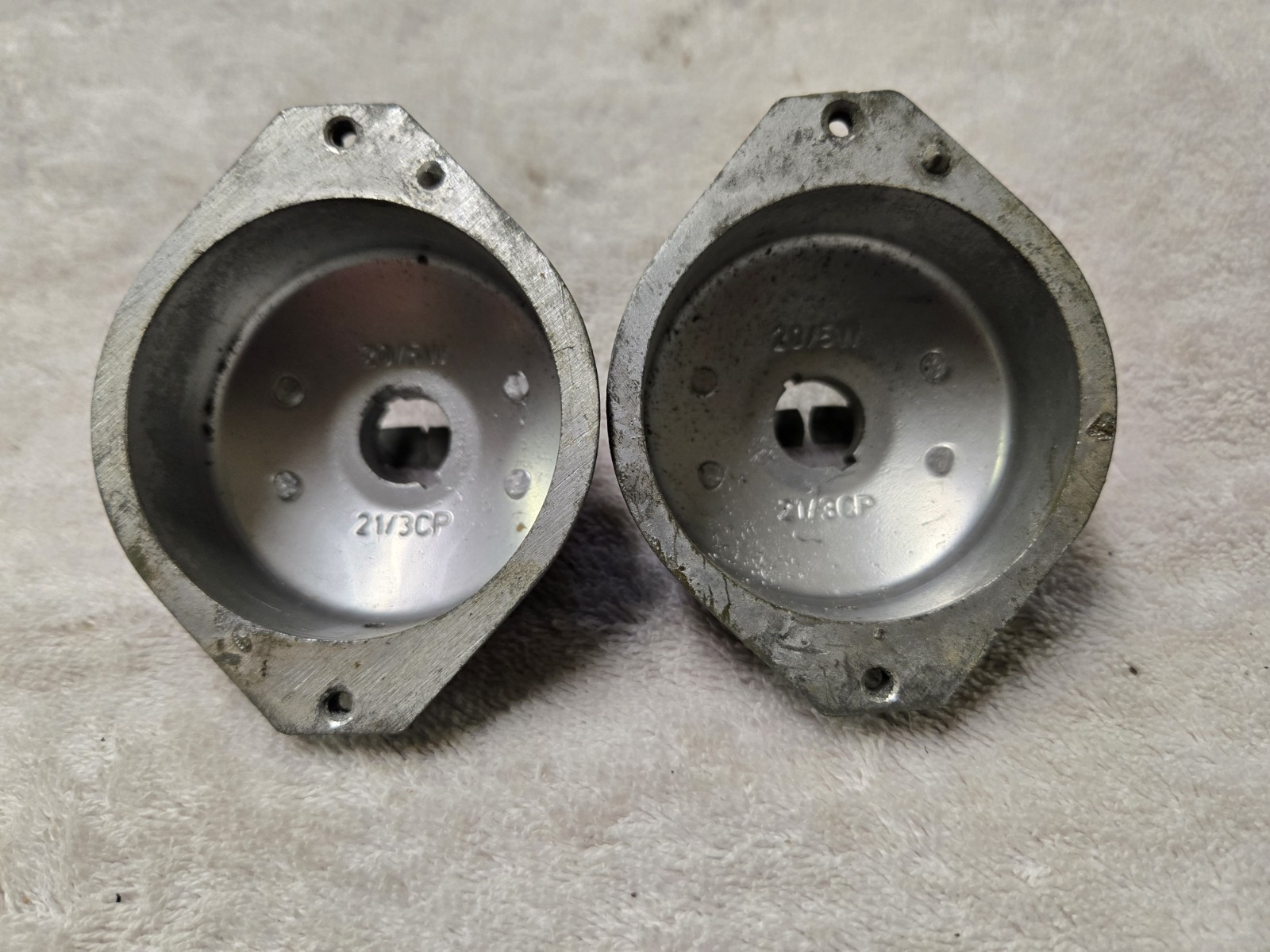 1958 1959 1960 1961 VOLKSWAGEN BUS TAILLIGHT BULB SOCKETS VW HELLA VOLKSWAGEN 