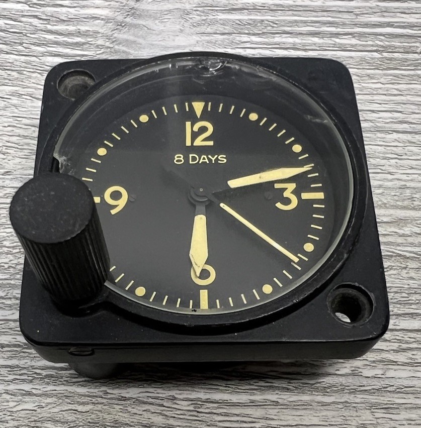 Vintage WWII Longines-Wittnauer Military Army Navy Aircraft Cockpit 8-Day Clock Vintage WWII Longines-Wittnauer Military Army Navy Aircraft Cockpit 8-Day Clock
