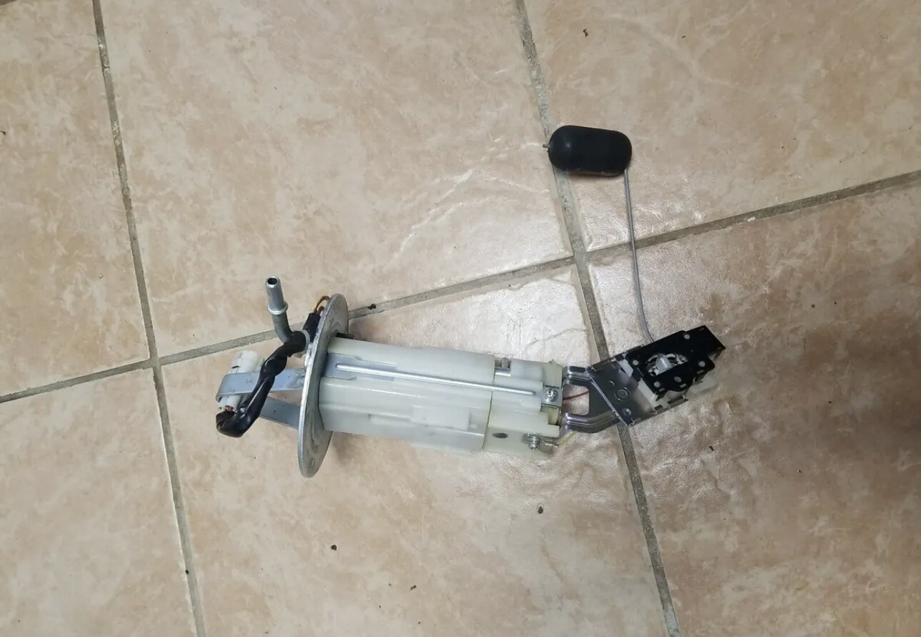 2011-2024 Suzuki Gsxr 600/750 Fuel Pump 2011-2024 Suzuki Gsxr 600/750 Fuel Pump