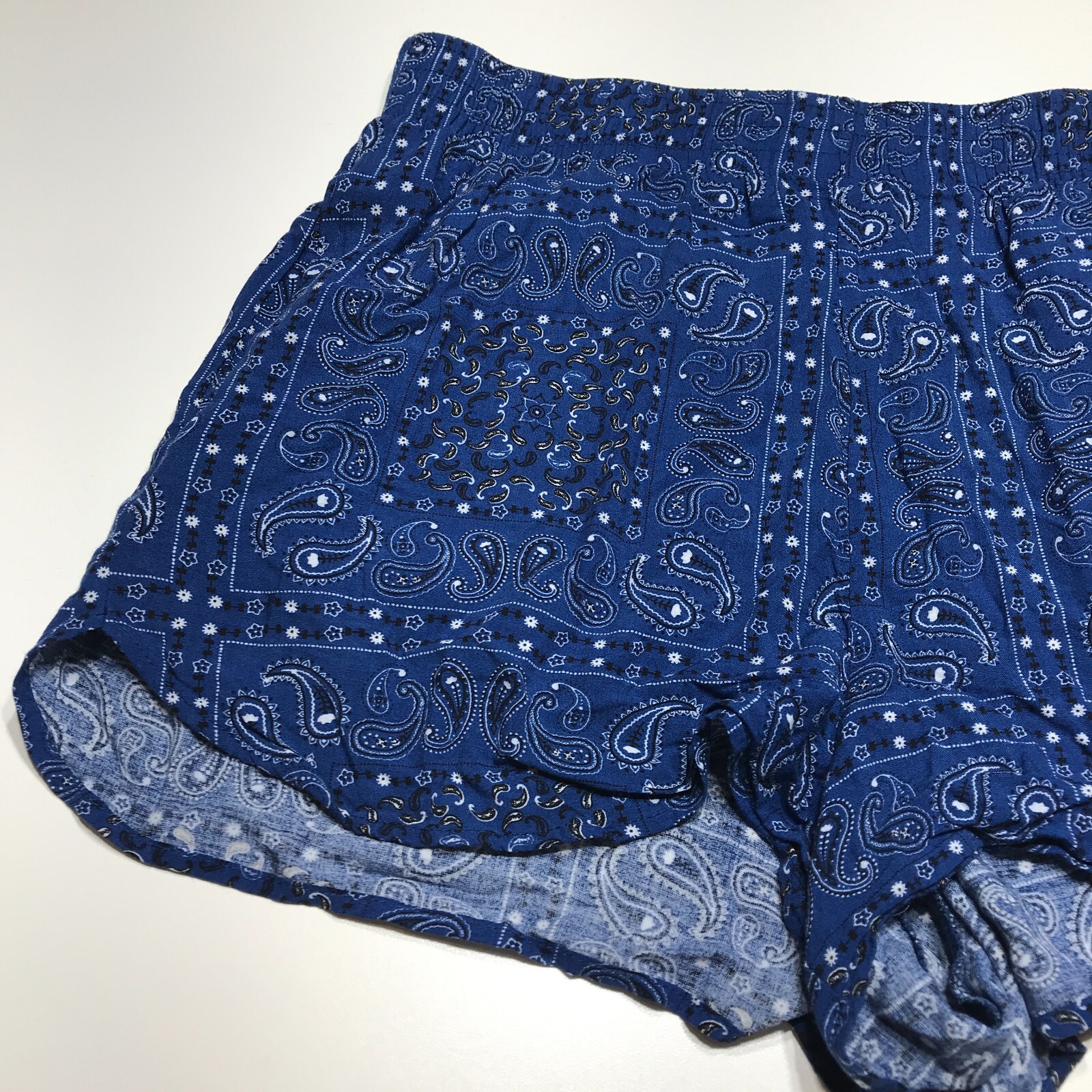 IML Isaac Morris Shorts Womens Medium Blue Paisley Bandana Pull On Lightweight
