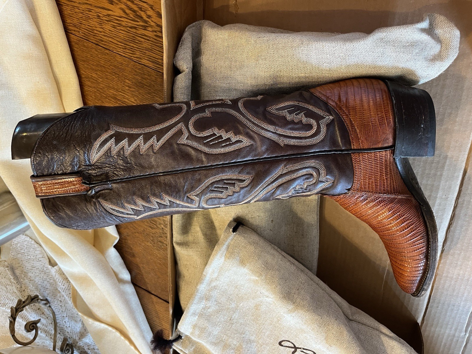Vtg Larry Mahan Teju Lizard Women’s Cowboy Boots 9 1/2 “ Peanut Brittle Exotic