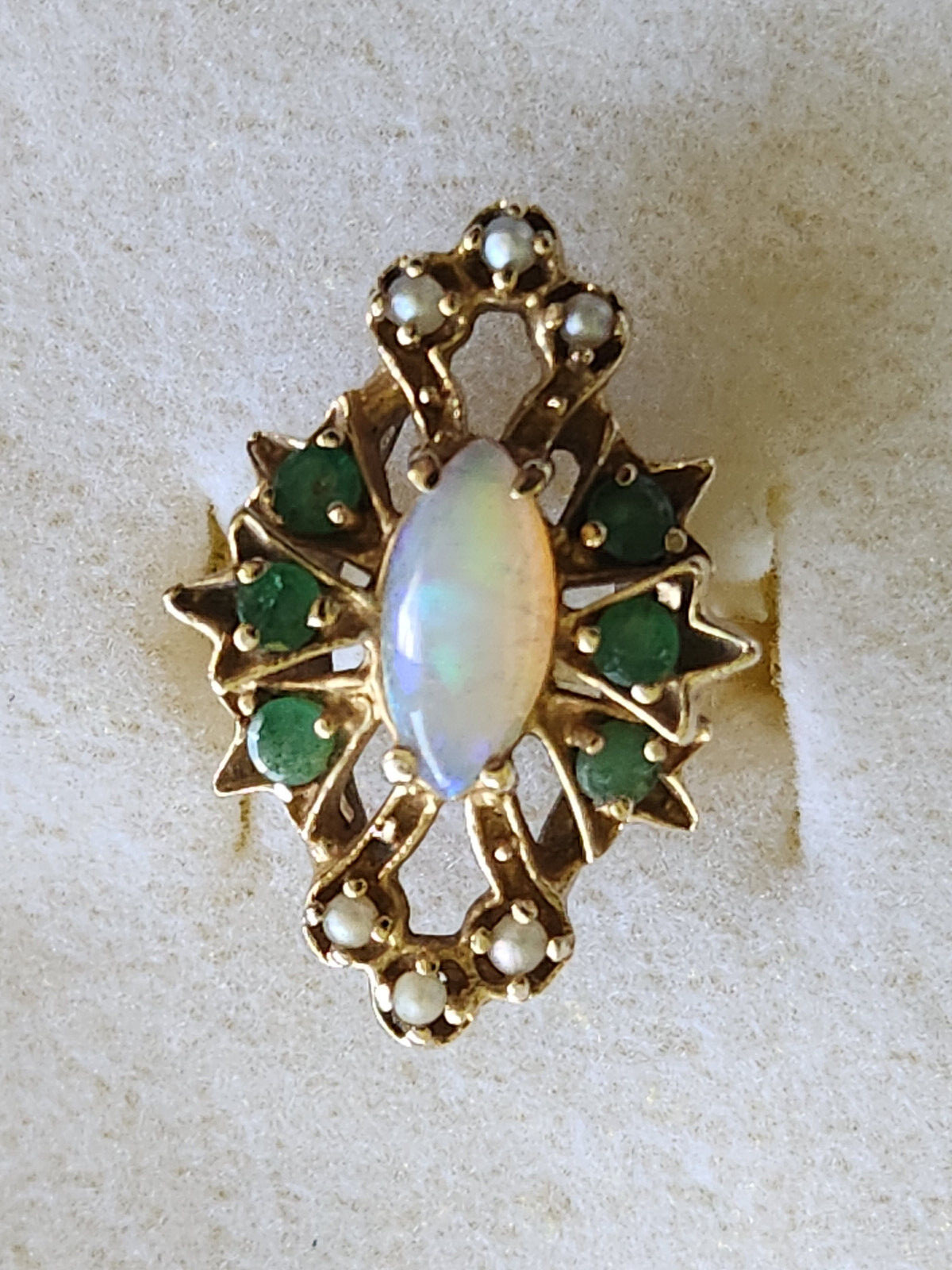 14K Vintage Opal Emerald ring 14K Vintage Opal Emerald ring