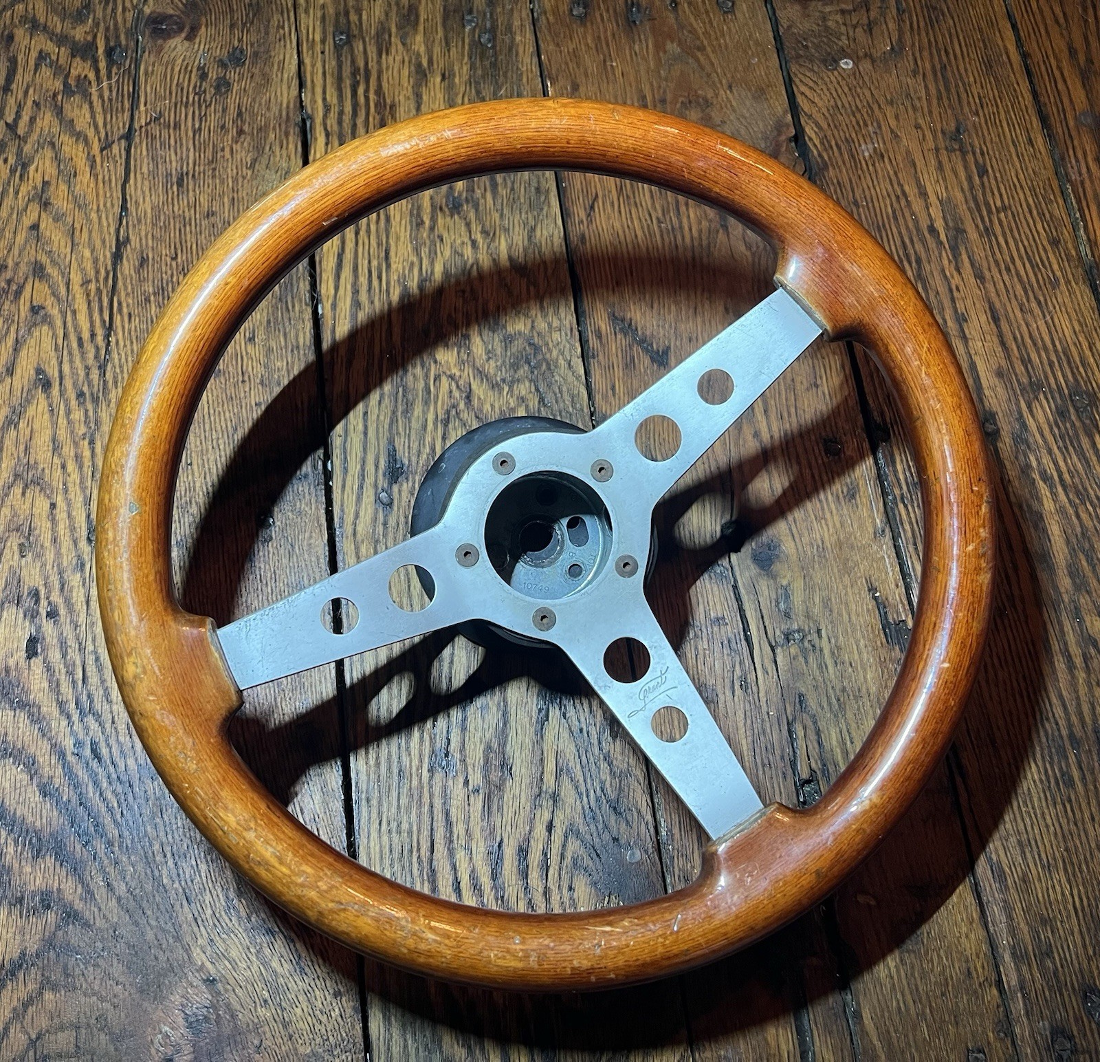 Vintage Grant Classic 13.5” Mahogany Steering Wheel with Hub