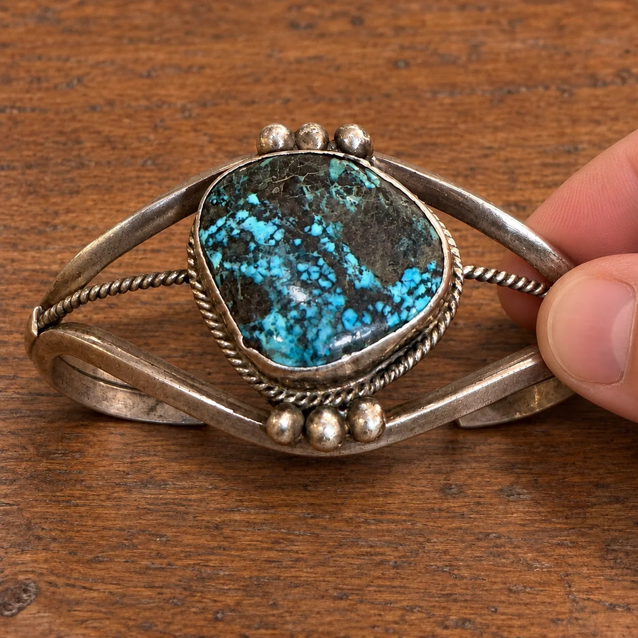 1950s Turquoise Navajo Silver Cuff Bracelet 1950s Turquoise Navajo Silver Cuff Bracelet