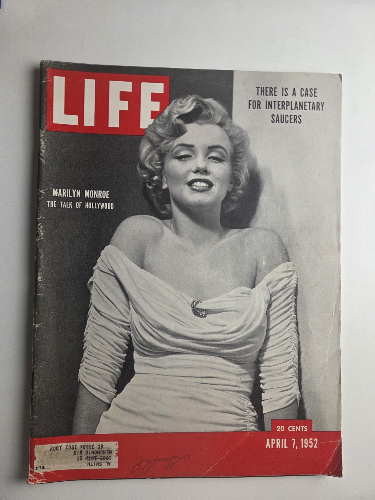 LIFE Magazine April 7 1952 Marilyn Monroe First LIFE Cover UFO Flying Saucers