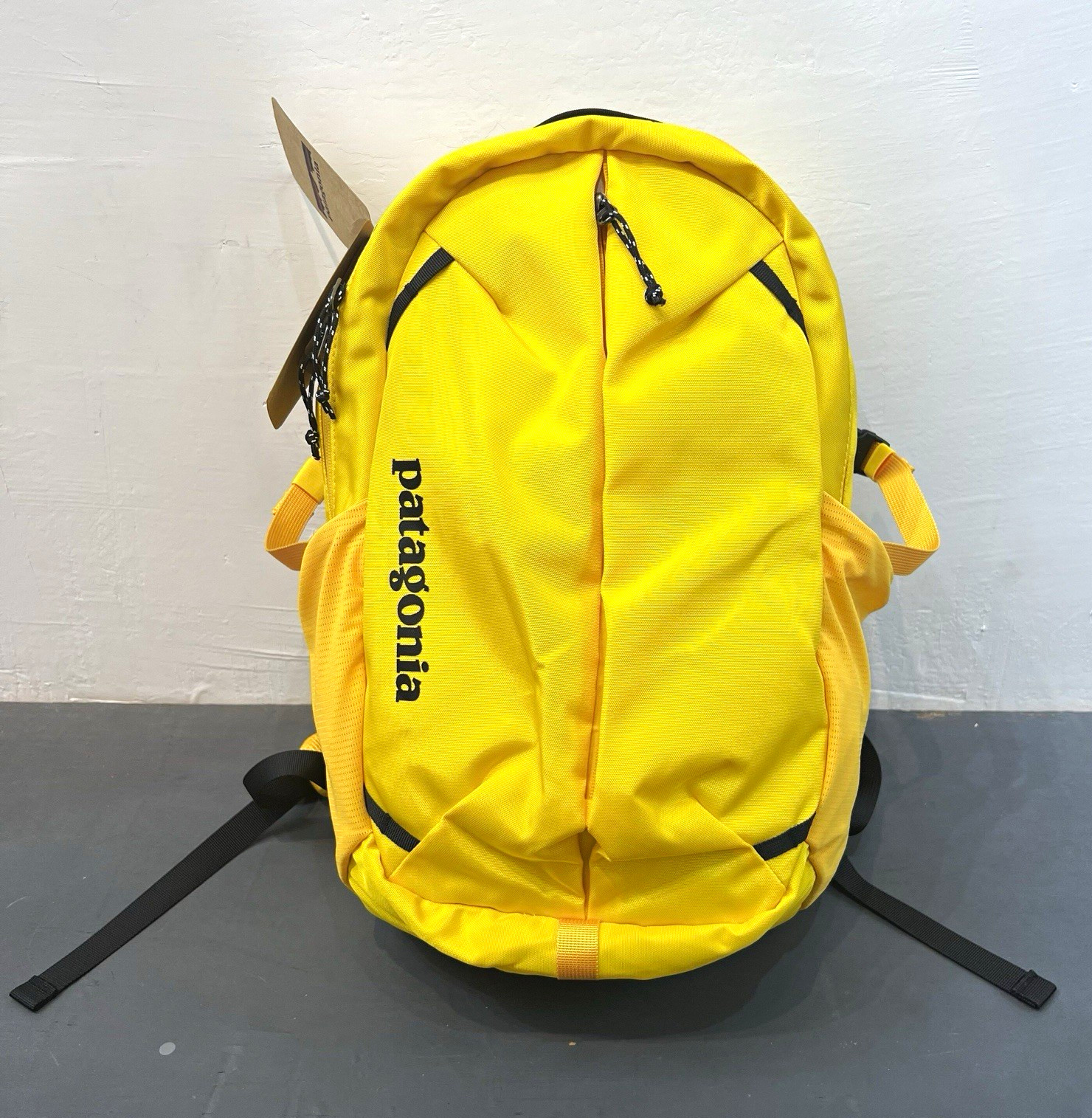 Patagonia Refugio Daypack 25L Yellow Backpack Fits 15\
