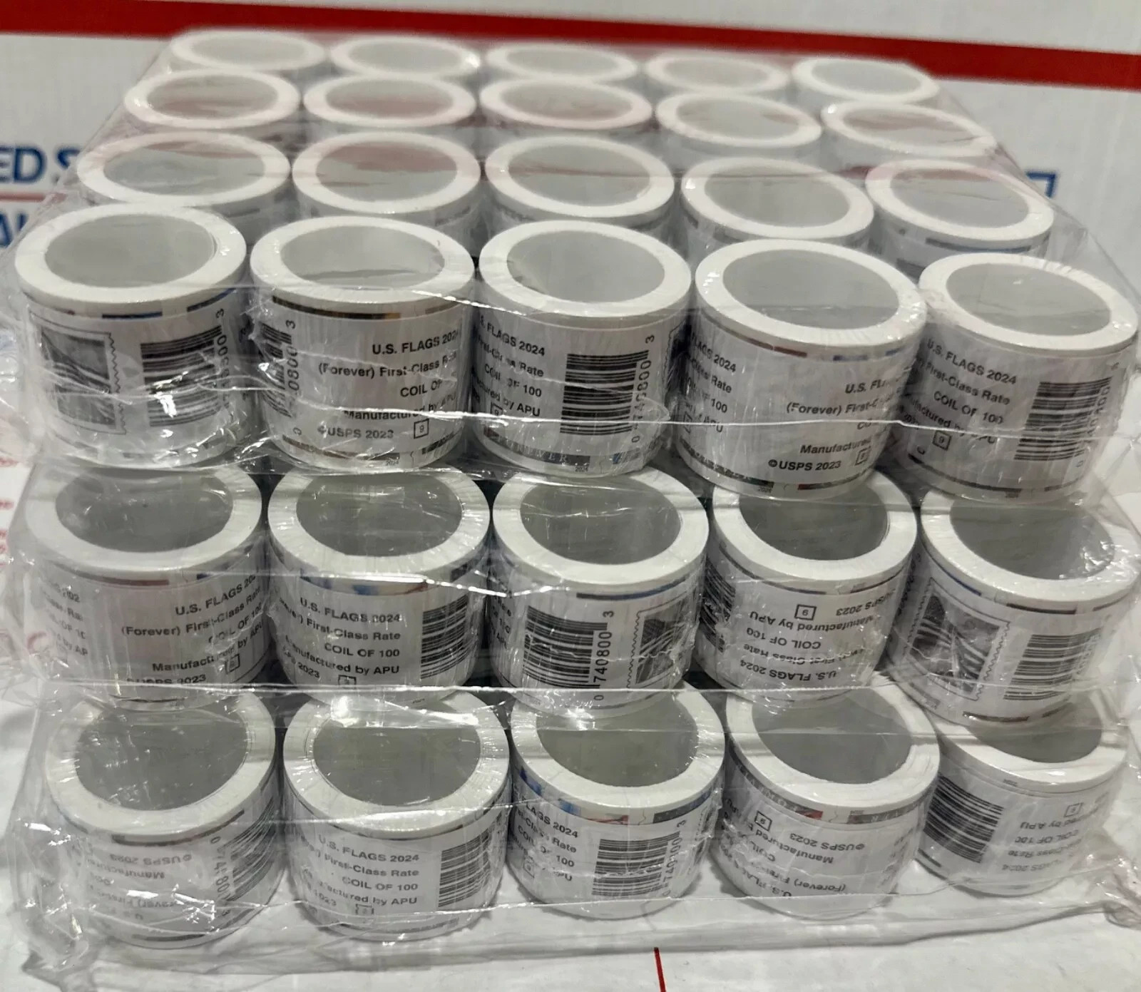 5 rolls of 100 USPS postage stamps, totaling 500 pieces 5 rolls of 100 USPS postage stamps, totaling 500 pieces