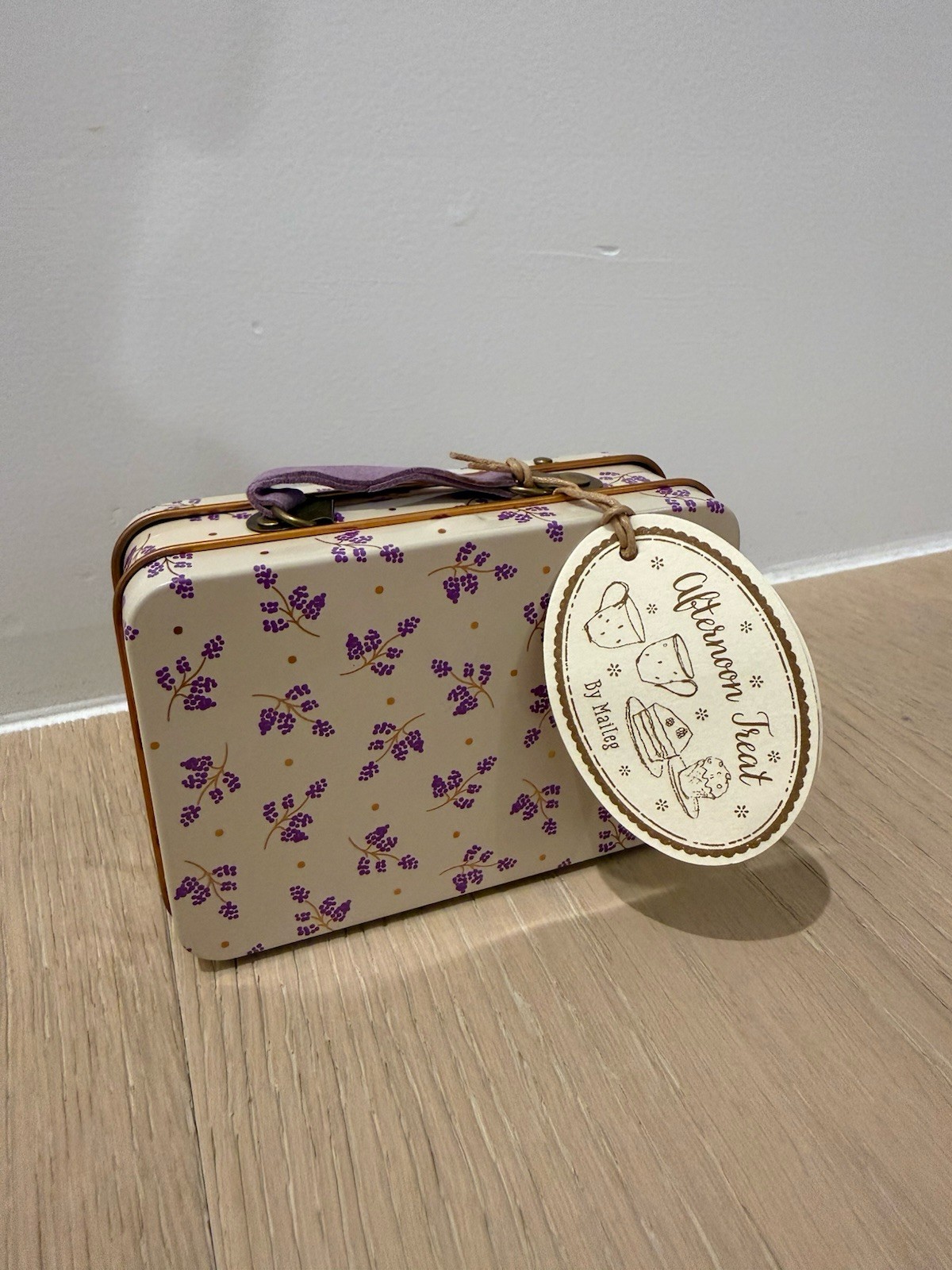 NWT New 2023 Maileg Afternoon Treat Royal Mouse Tea Set Purple Madelaine Retired NWT New 2023 Maileg Afternoon Treat Royal Mouse Tea Set Purple Madelaine Retired