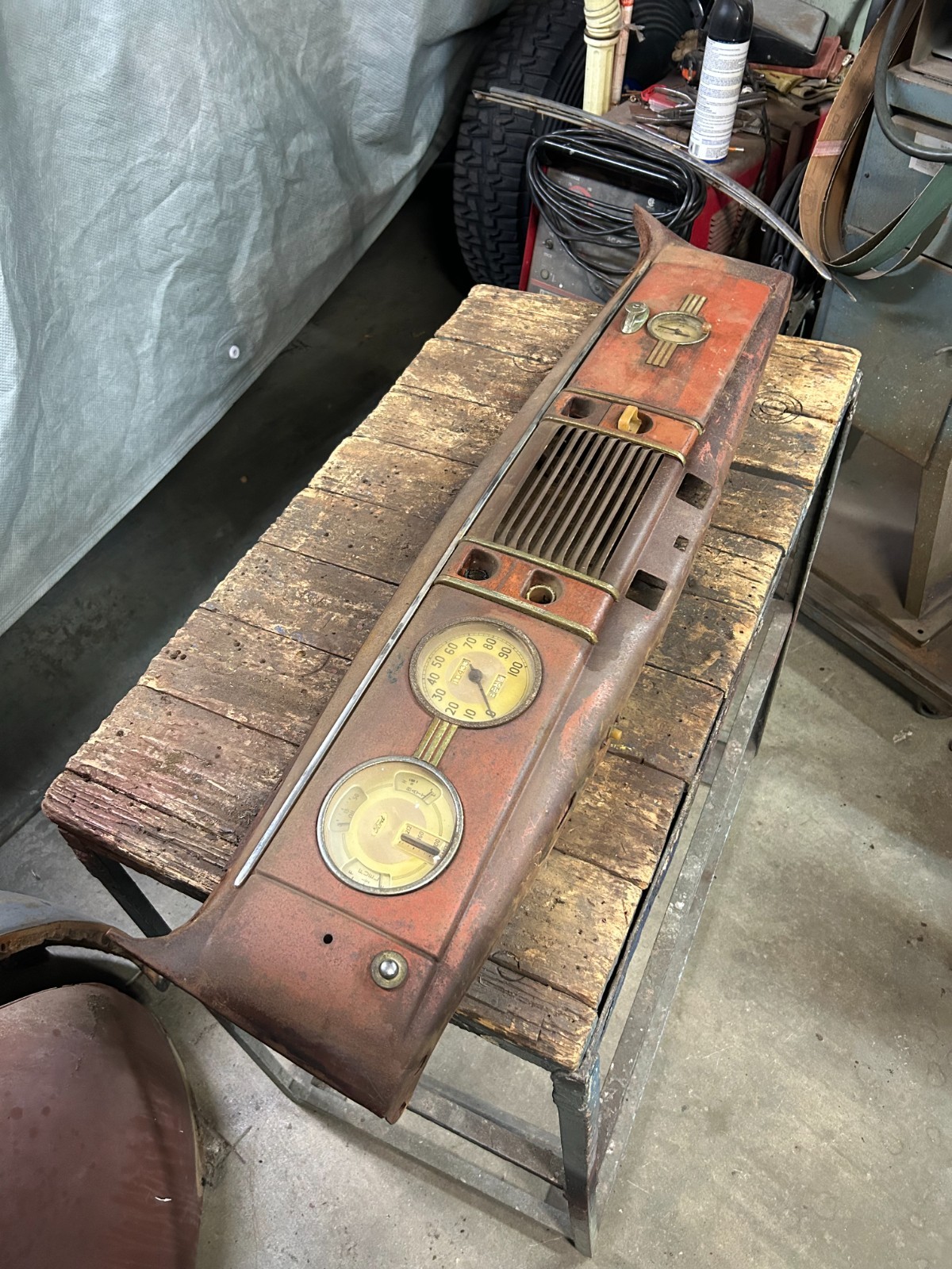 1939 Ford Deluxe Car Dashboard