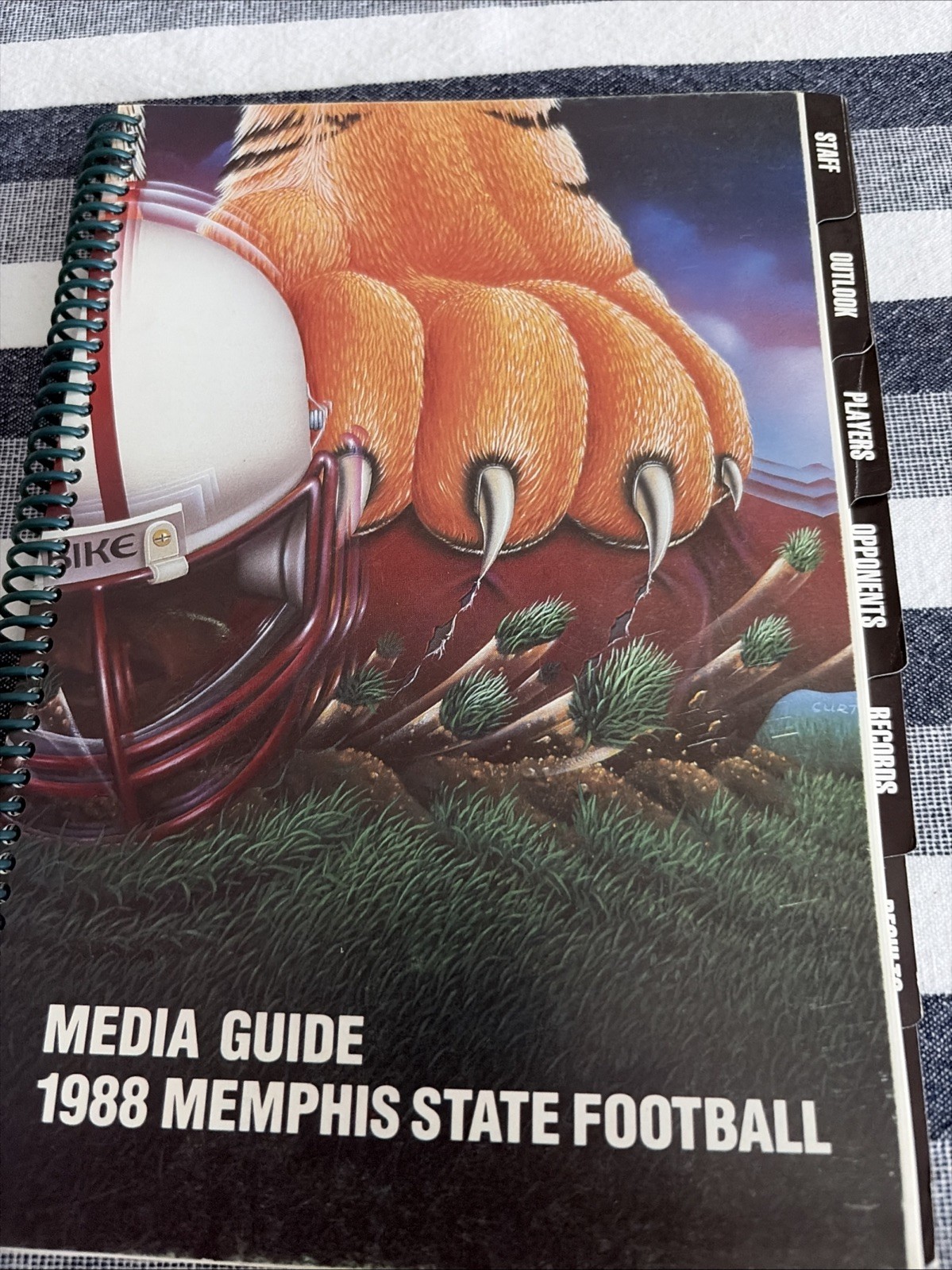1988 Memphis State University Tigers Football Media Guide Program 1988 Memphis State University Tigers Football Media Guide Program