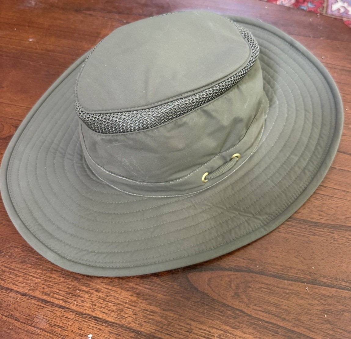 Tilley Airflow Hat Hunter Green 7-5/8 LTM6 Tilley Airflow Hat Hunter Green 7-5/8 LTM6