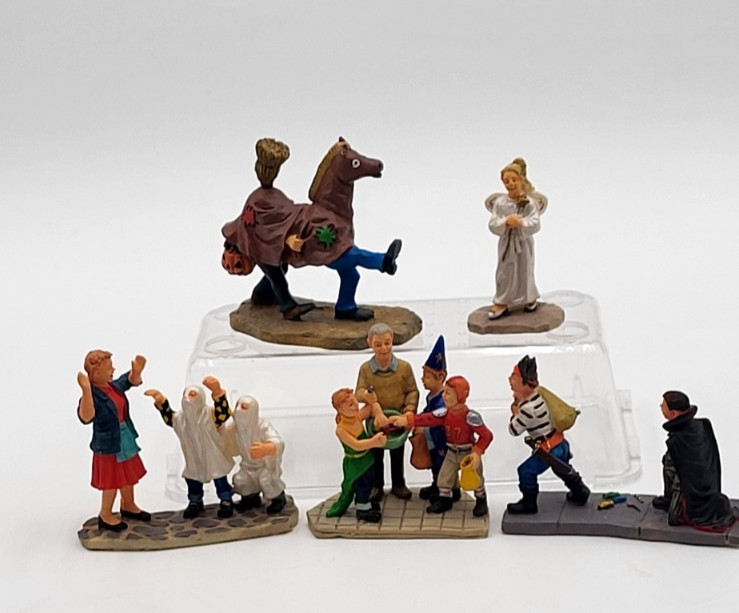 5 Vintage Lemax Spooky Town Halloween Trick or Treaters Figures Resin READ