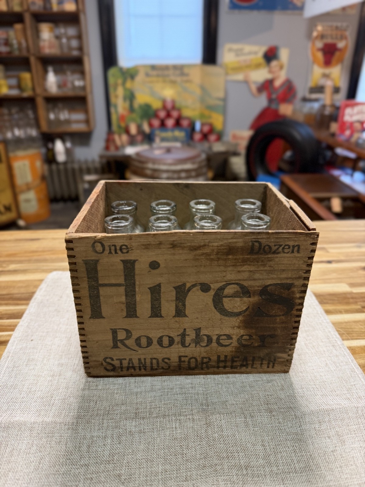 Antique Hires Root Beer Extract Wooden Crate w/ 12 Bottles Advertising RARE