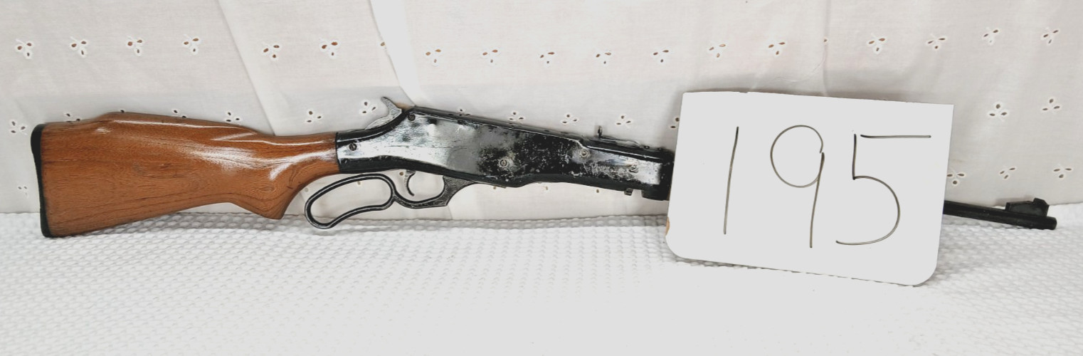 1960\'S CROSMAN MODEL 99 .22 CALIBER CO2 LEVER-ACTION AIR RIFLE RARE 1960\'S CROSMAN MODEL 99 .22 CALIBER CO2 LEVER-ACTION AIR RIFLE RARE