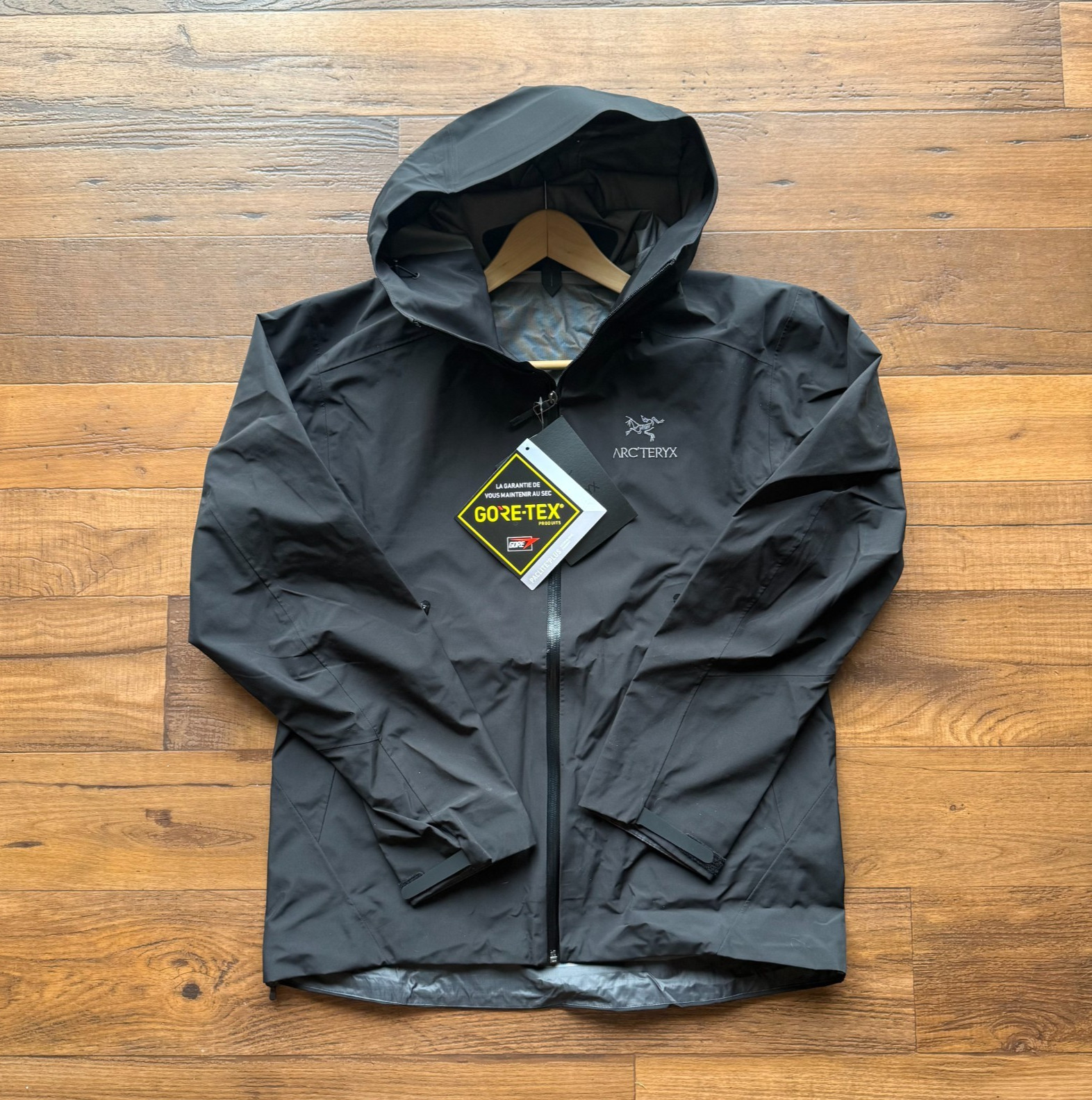 Arcteryx Beta LT Black Medium New