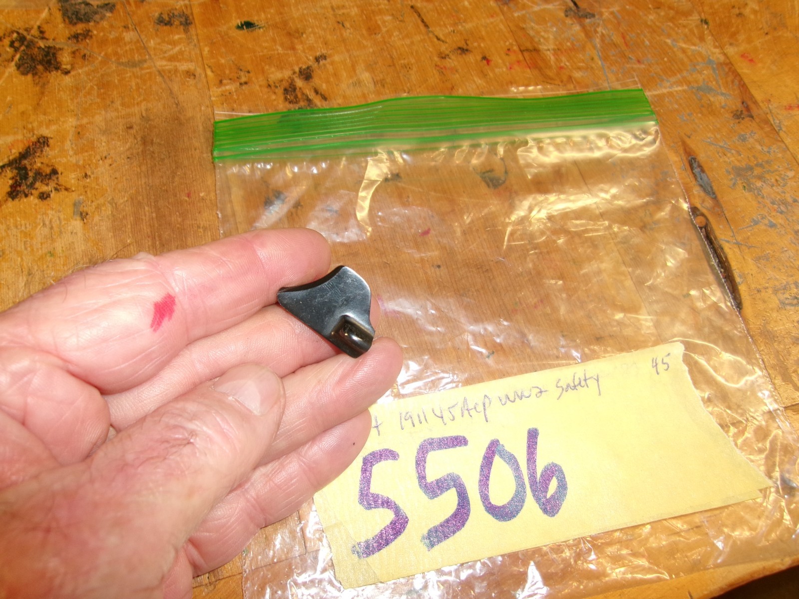 COLT 1911 WW2 WWll checkered Thumb Safety COLT 1911 WW2 WWll checkered Thumb Safety