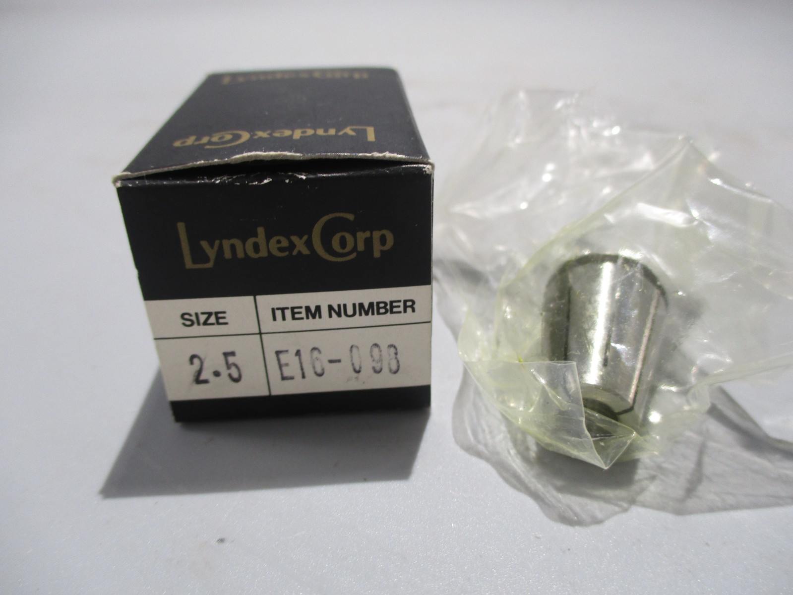 NEW LYNDEX CORP E16-098 COLLET SIZE 2-5