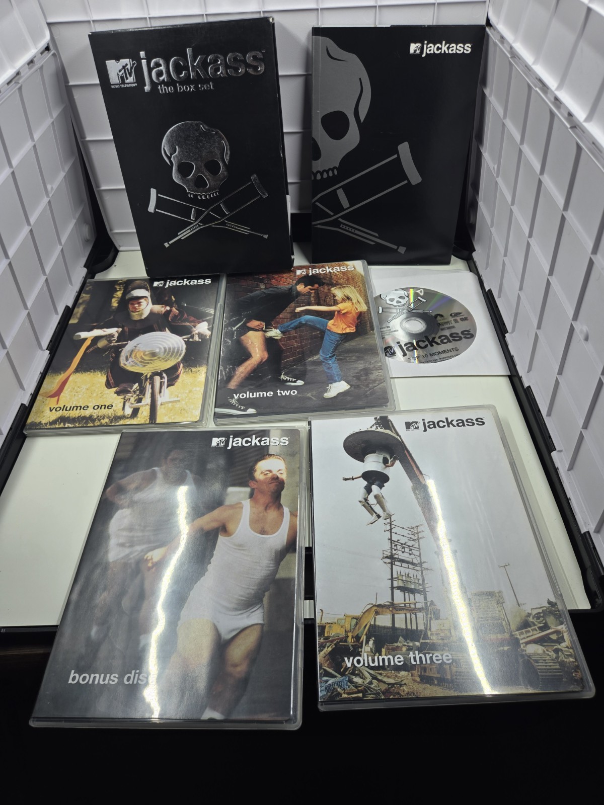 MTV Jackass: The Box Set DVD Box Set TV Series Johnny Knoxville Steve-O MTV Jackass: The Box Set DVD Box Set TV Series Johnny Knoxville Steve-O