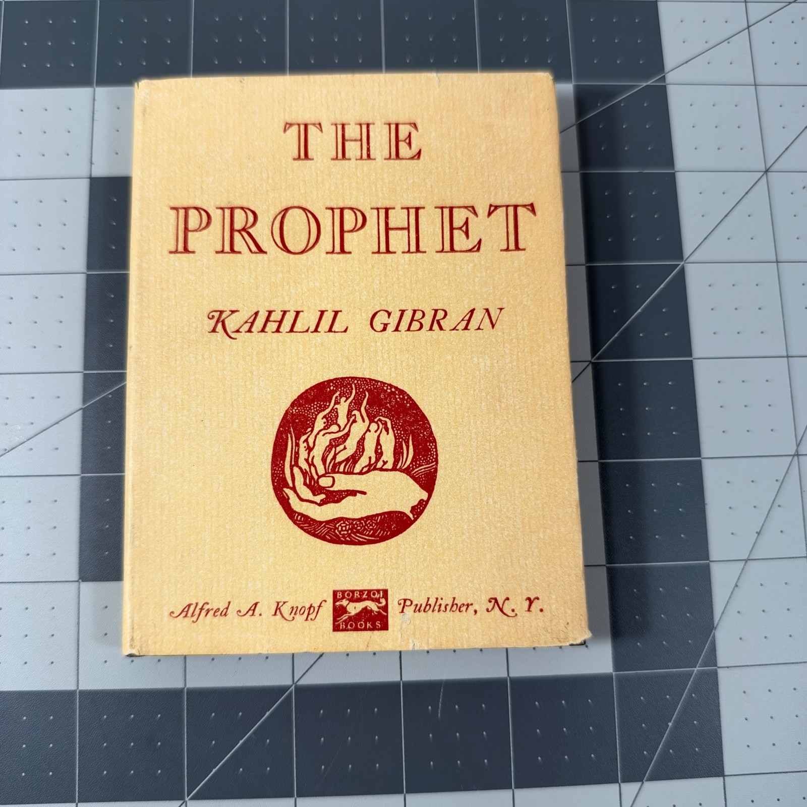 Alfred A. Knopf The Prophet Pocket Edition 1964 Tan Good Kahlil Gibran Hardcover