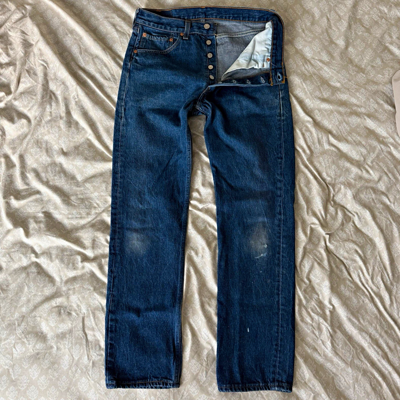 Vintage Levis 501xx 90s USA Jeans Dark Wash Sun Faded Men’s Streetwear 31x30
