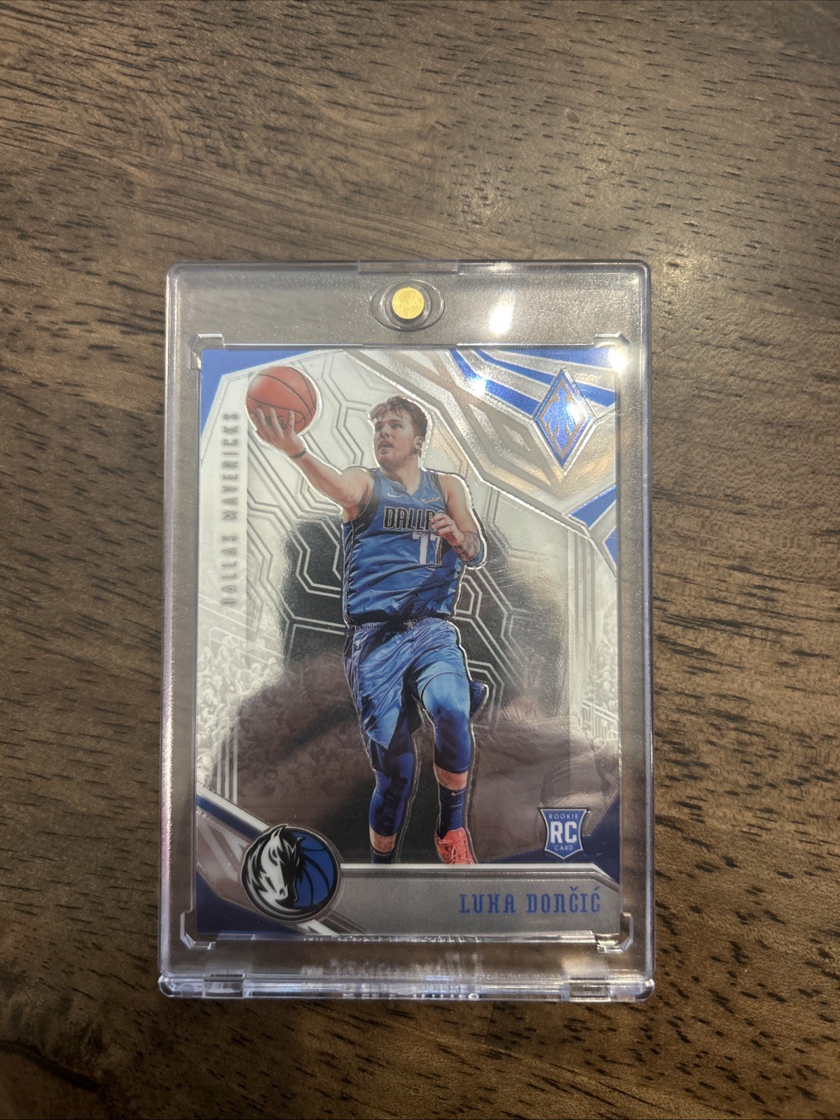 2018-19 Panini Chronicles - Phoenix Luka Dončić #596 (RC)