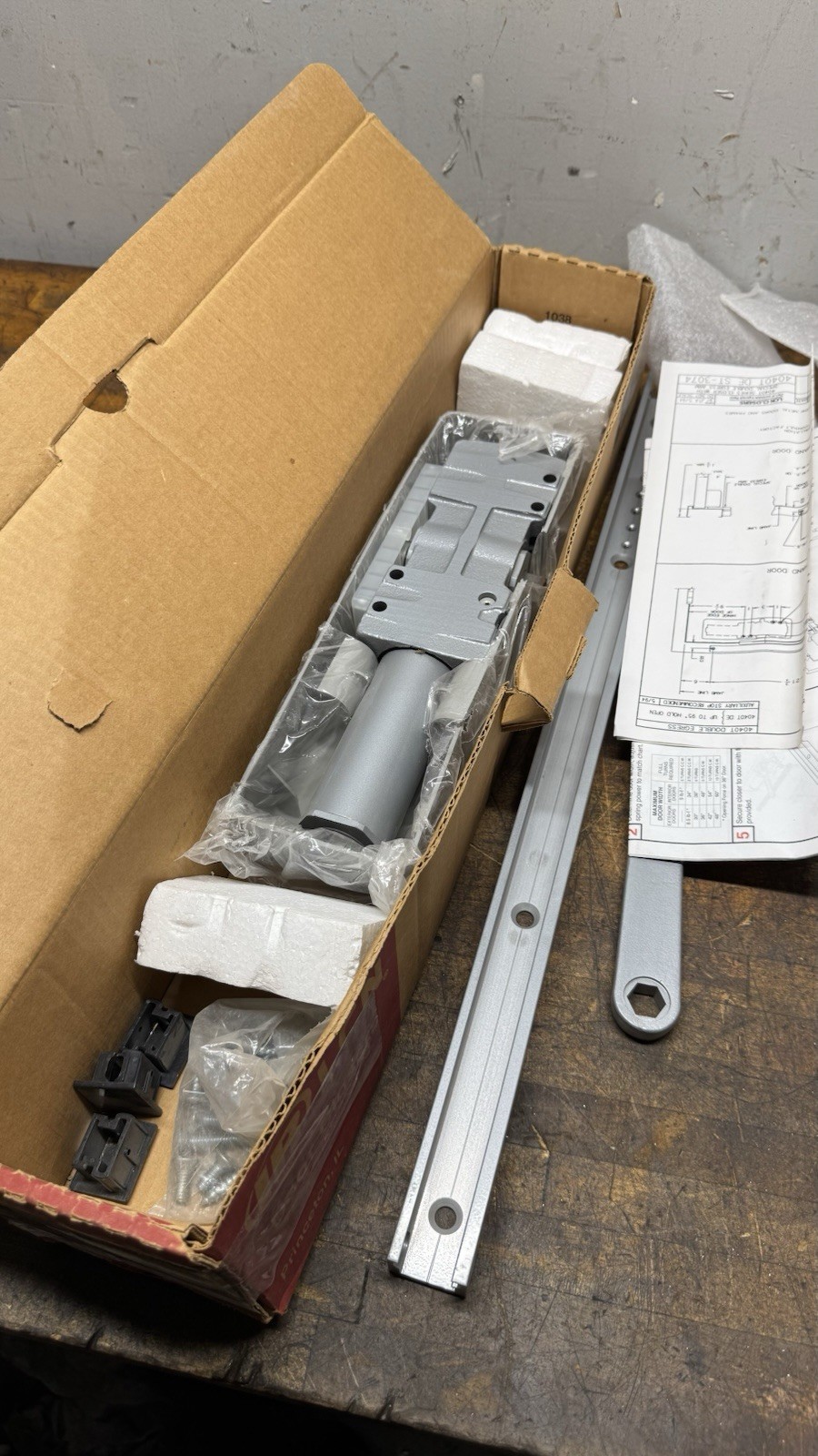 LCN 4041 T Super Smoothee Door Closer, Aluminum, Model 4040T— Open Box