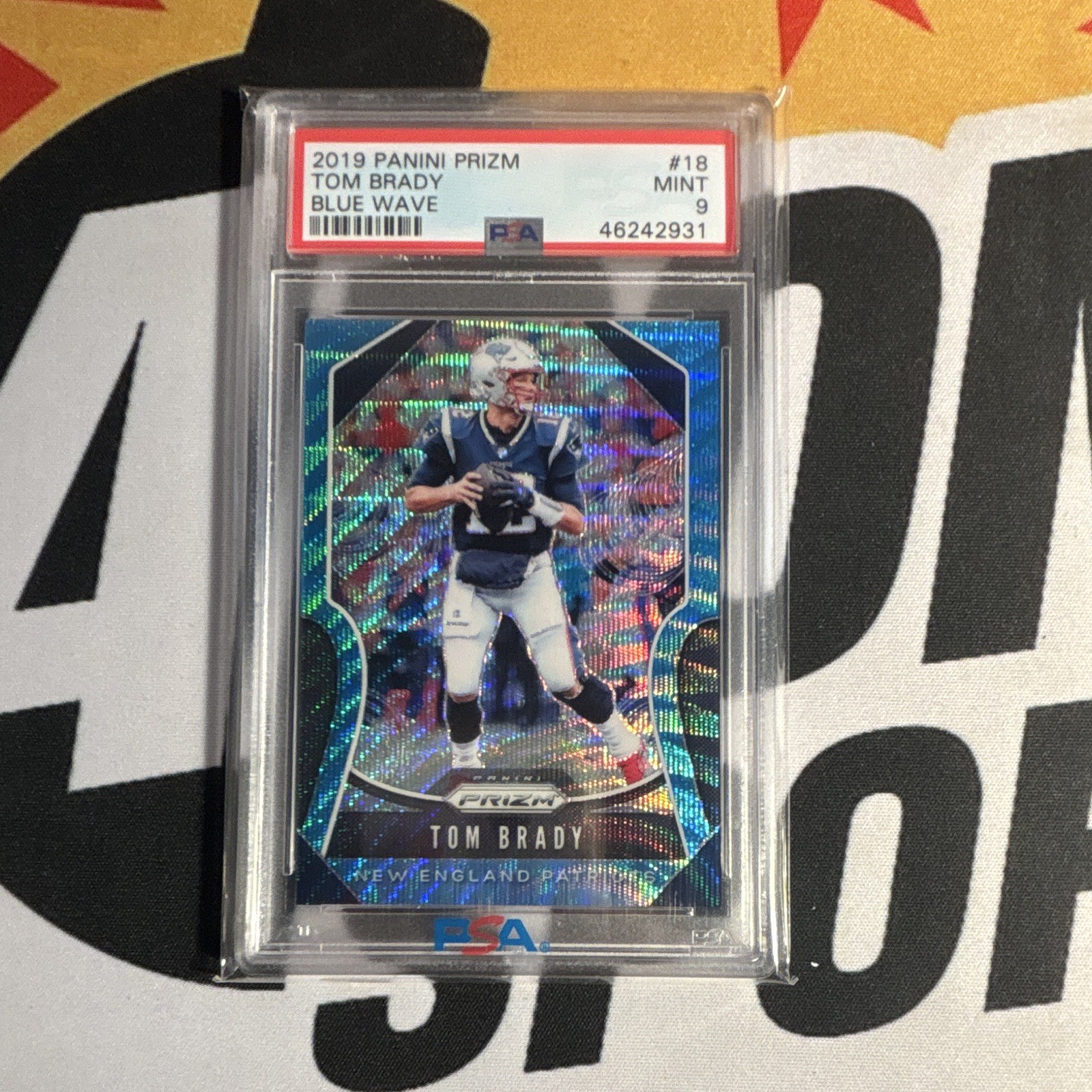 2019 Panini Prizm Tom Brady #18 Blue Wave /199 PSA 9 New England Patriots