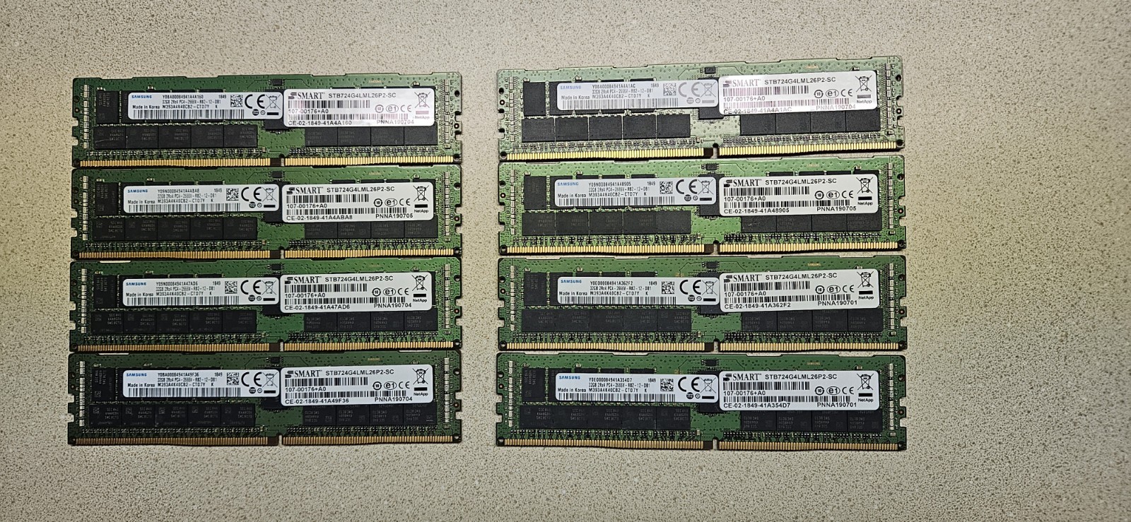 Lot of 8x Samsung 32GB 2Rx4  PC4-2666V-RB2-12-DB1 256GB  M393A4K40CB2-CTD7Y
