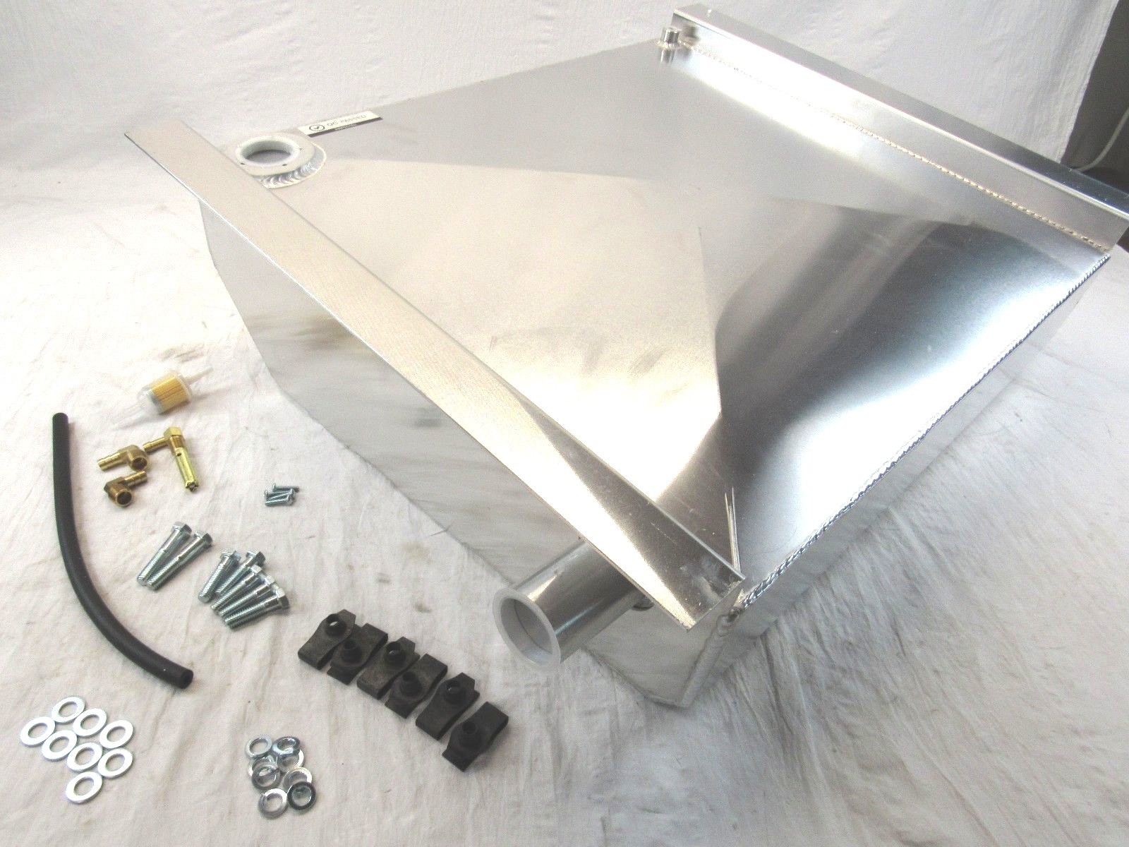 1955-57 Chevy Belair Tri-Five, 150, 210 Aluminum Fuel Tank 19 Gal F52005 1955-57 Chevy Belair Tri-Five, 150, 210 Aluminum Fuel Tank 19 Gal F52005