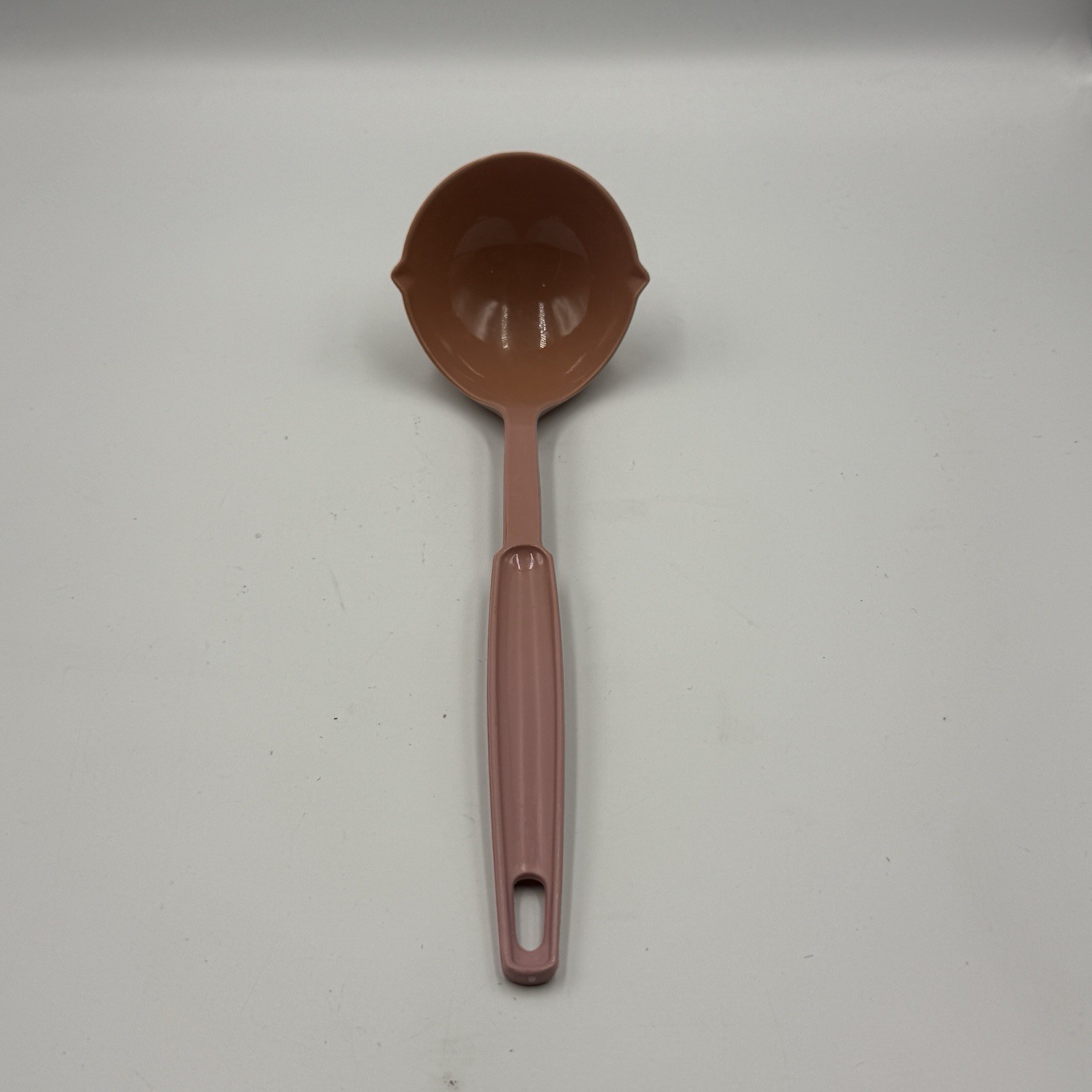 Vintage EKCO USA Pink Melamine Ladle Dishwasher Safe MCM Kitchen Utensil