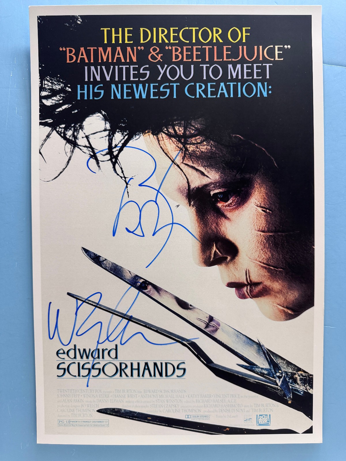 EDWARD SCISSORHANDS MOVIE POSTER 11x17 SIGNED by 2 AUTHENTICATED with COA EDWARD SCISSORHANDS MOVIE POSTER 11x17 SIGNED by 2 AUTHENTICATED with COA