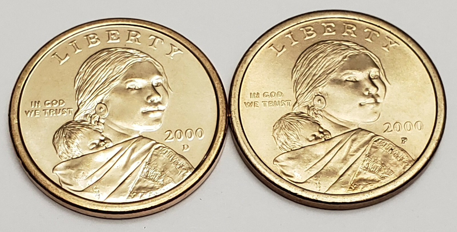 2000 P & D Sacagawea Dollar Coin Set (2 Coins) AVE CIRCULATED **FREE SHIPPING**