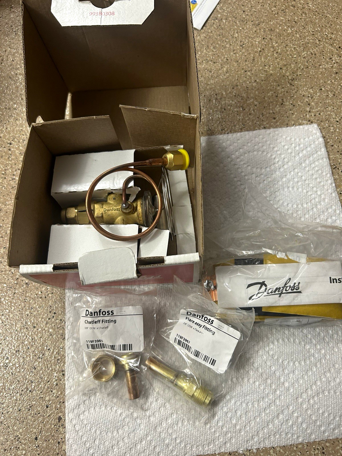 Danfoss #067L5857 Thermostatic Expansion Valve R22/R407C 2.5 To 3 Ton Danfoss #067L5857 Thermostatic Expansion Valve R22/R407C 2.5 To 3 Ton