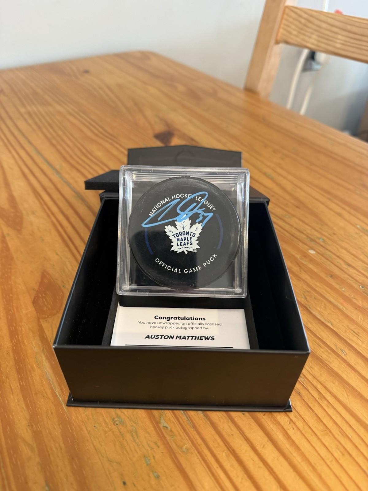 Auston Matthews 1 of 1 Signed Puck with Artwork and COA  Fanatics 2025-26