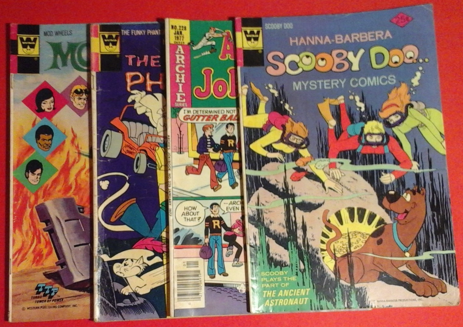 Vintage 1970s Comic Lot (4) Archie Scooby-Doo Funky Phantom Mod Wheels Gold Key