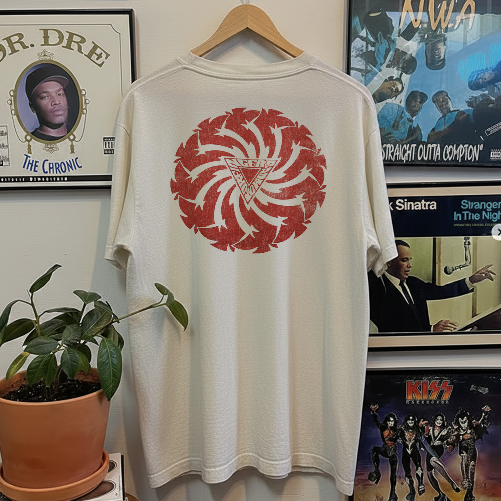 1992 Soundgarden Tour Classic T-Shirt White XXL 1992 Soundgarden Tour Classic T-Shirt White XXL