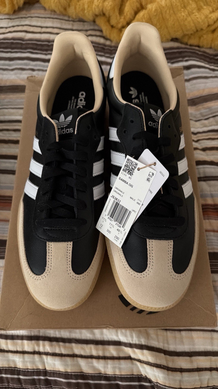 adidas Samba OG Men’s Core Black/Cloud White/Gum Leather Low Top JS3832 adidas Samba OG Men’s Core Black/Cloud White/Gum Leather Low Top JS3832