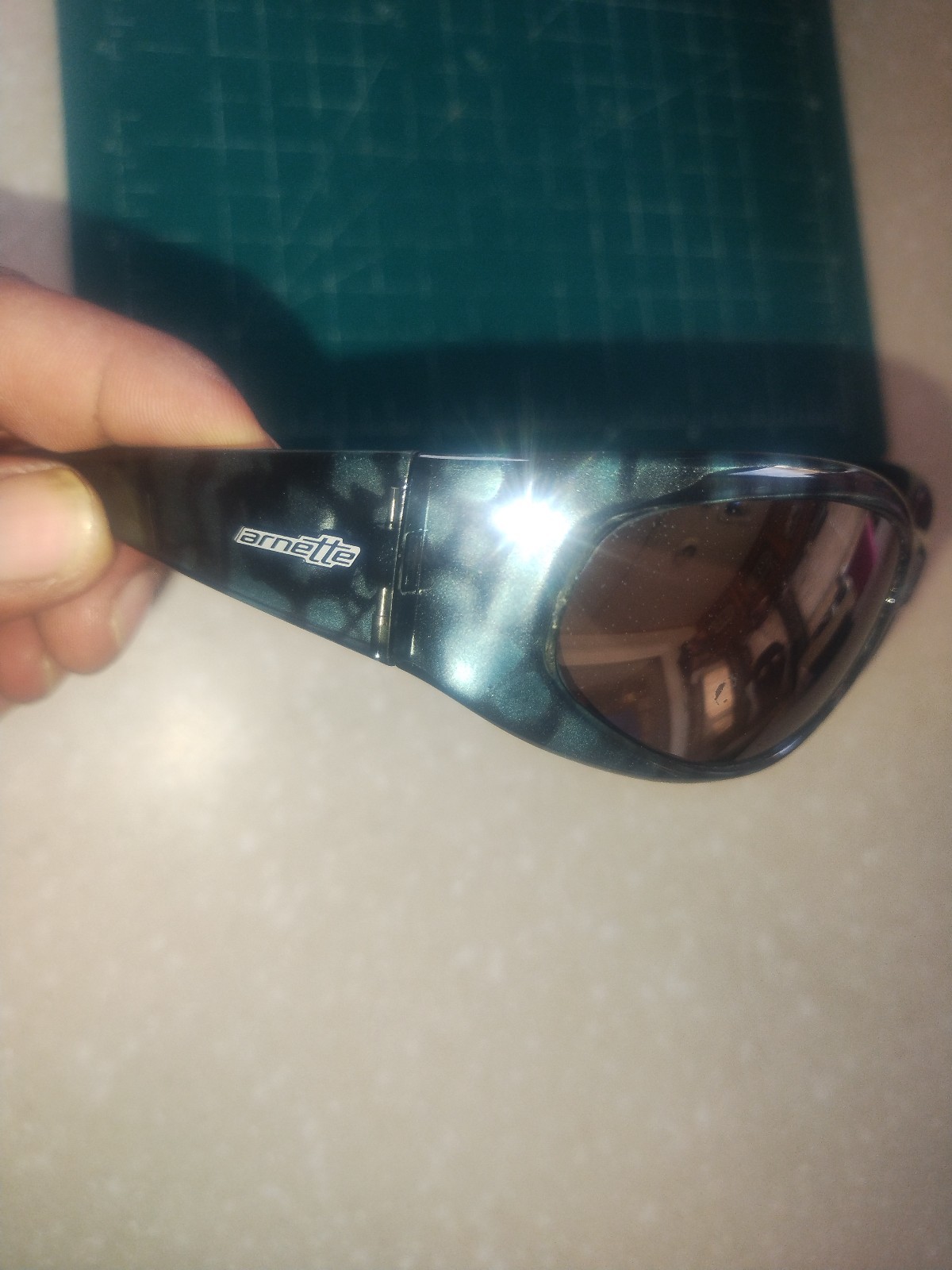 ARNETTE CATFISH 222-9115 Blue Frog Skin Plastic Rectangular Wrap Sunglasses RARE ARNETTE CATFISH 222-9115 Blue Frog Skin Plastic Rectangular Wrap Sunglasses RARE