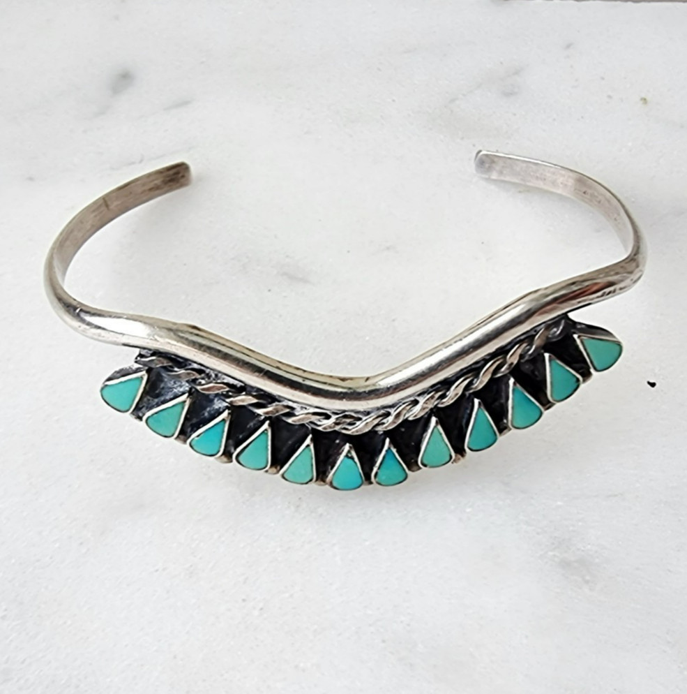 ZUNI VINTAGE 925 STERLING SILVER TEARDROP SHAPE TURQUOISE CUFF BRACELET small