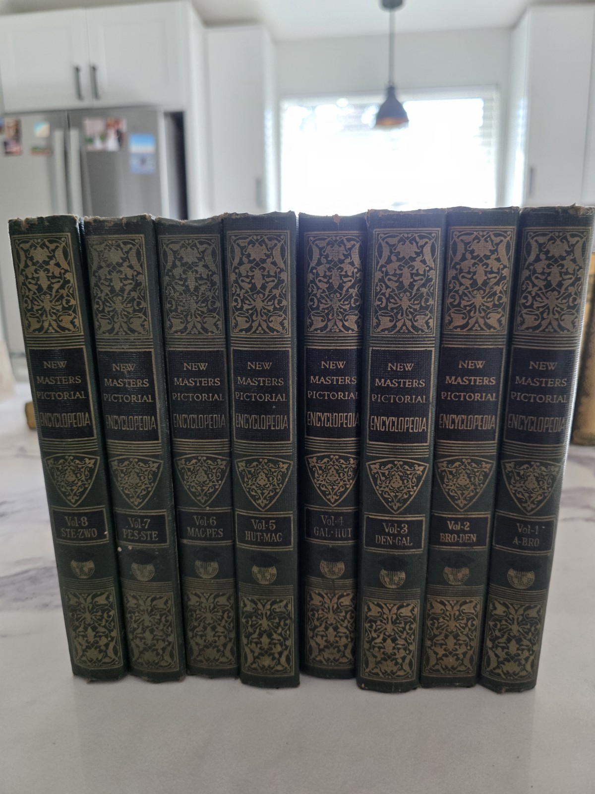 New Masters Pictorial Encyclopedia Eight Volume Hardcover Set- 1955 New Masters Pictorial Encyclopedia Eight Volume Hardcover Set- 1955